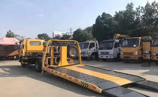 温泉汽车中途维修案例